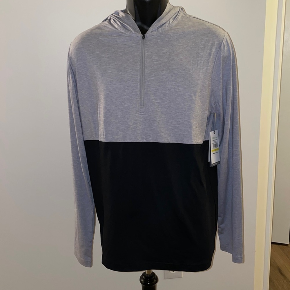 NWT GAIAM Fitness Slim fit hooded athletic shirt size - L